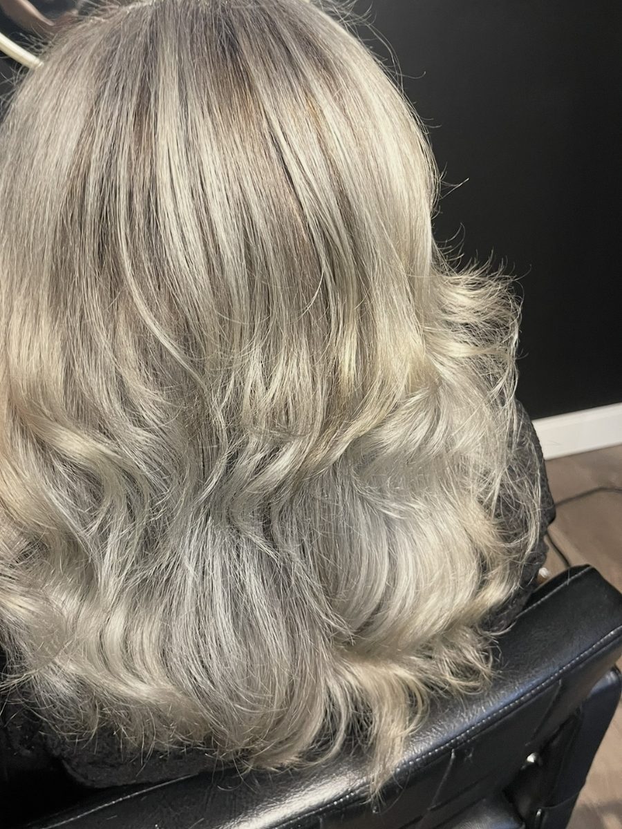 Silver blonde bob in soft waves